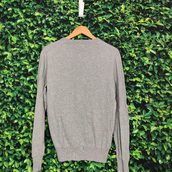 Gap Grey V-Neck Long Sleeve Sweatshirt - Picture 2 of 3